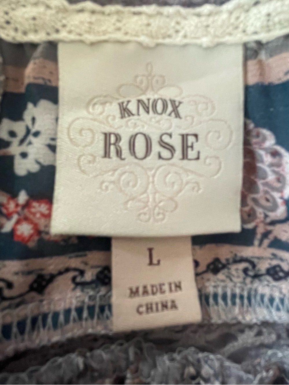 KNOX ROSE Boho Style Women's Gray Floral Short-Sleeve Blouse - Picture 5 of 6
